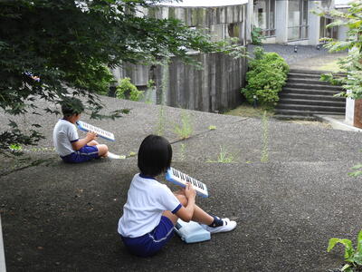交通安全鼓笛パレードに向けての練習